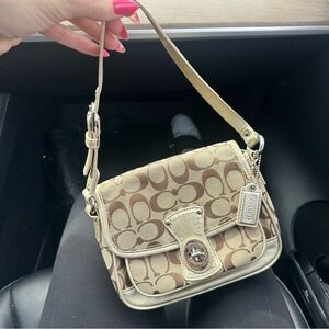 Vintage Coach Signature Canvas Flap Shoulder Bag Beige Brown Gold Metallic